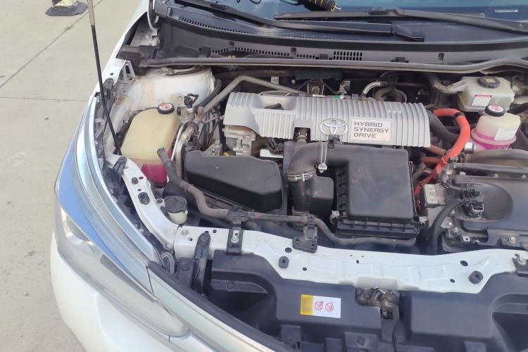 Used Toyota Corolla 2018 Dual-Engine 1.8L E-CVT Smart Edition Engine Bay Right