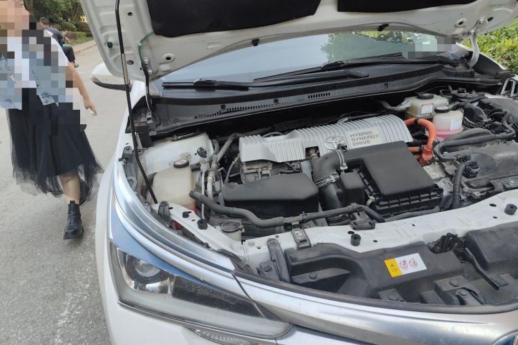 Used Toyota Corolla 2018 Dual-Engine 1.8L E-CVT Smart Edition Engine Bay Right