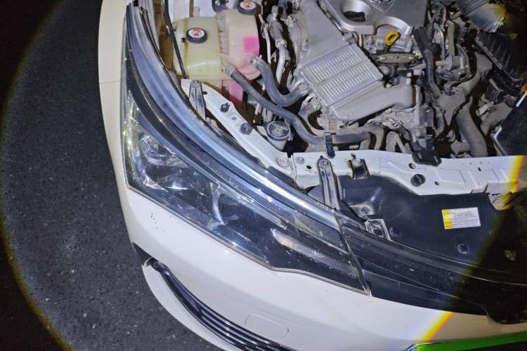 Used Toyota Corolla 2018 1.2T S-CVT GL Smart Enjoyment Version Engine Bay Right