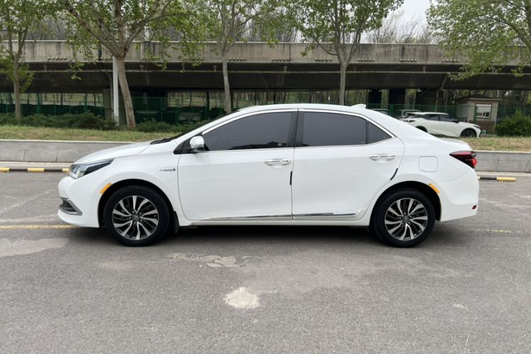 Used Toyota Corolla 2018 Dual-Engine 1.8L E-CVT Smart Edition Exterior 4