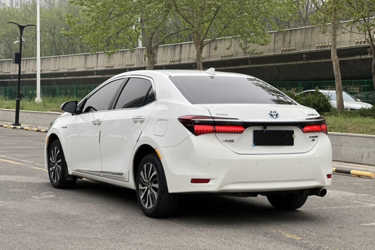 Used Toyota Corolla 2018 Dual-Engine 1.8L E-CVT Smart Edition Exterior 5