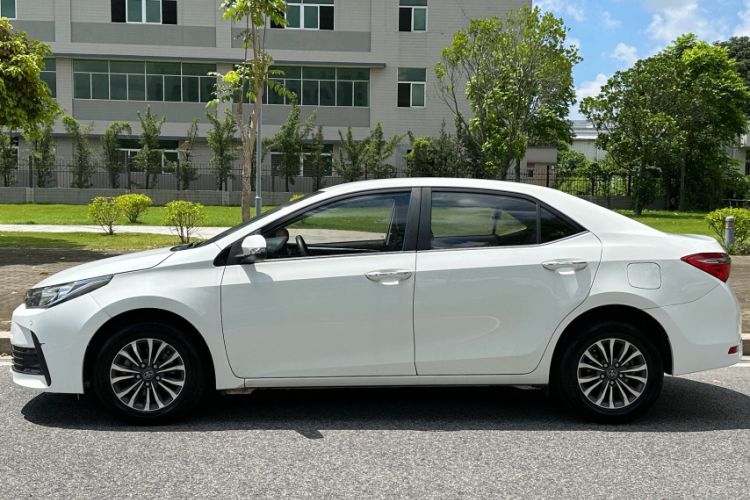 Used Toyota Corolla 2018 1.2T S-CVT GL Smart Enjoyment Version Exterior 6