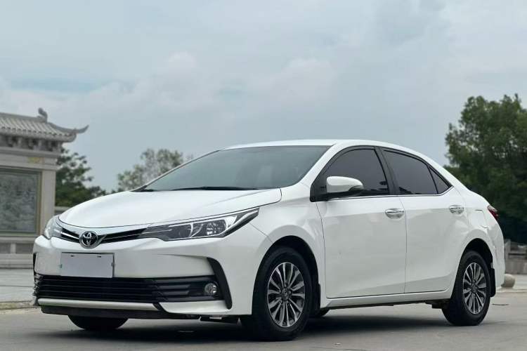 Used Toyota Corolla 2018 1.2T S-CVT GL Smart Enjoyment Version Guazi used car, China used car export, Used car for sale, Used Toyota cars, Cheapest cars for sale