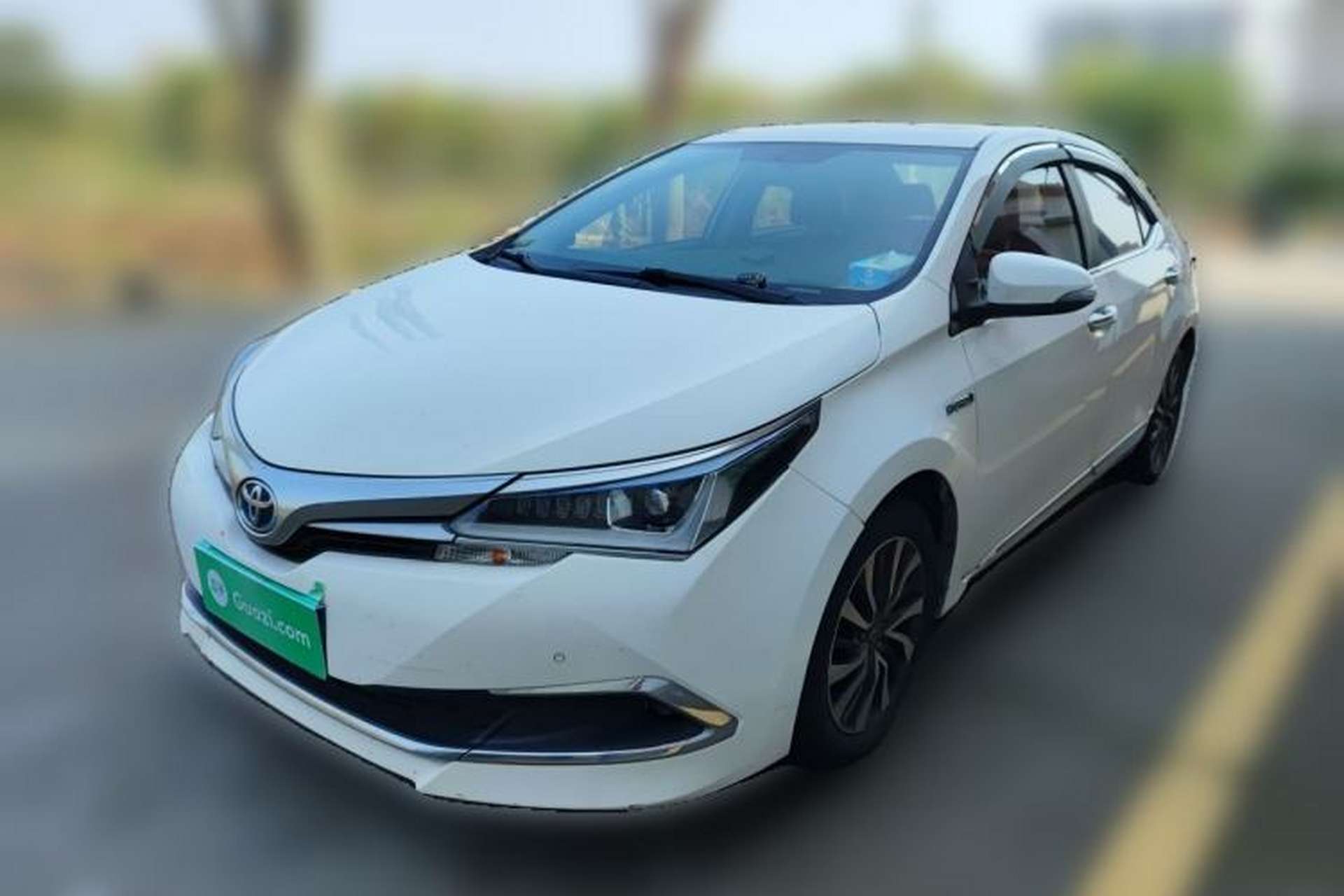 Used Toyota Corolla 2018 Dual-Engine 1.8L E-CVT Smart Edition Front Left 45 Deg
