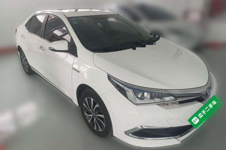 Used Toyota Corolla 2018 Dual-Engine 1.8L E-CVT Smart Edition Front Right 45 Deg