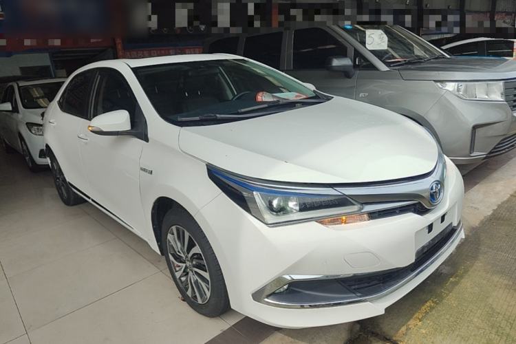 Used Toyota Corolla 2018 Dual-Engine 1.8L E-CVT Smart Edition Front Right 45 Deg