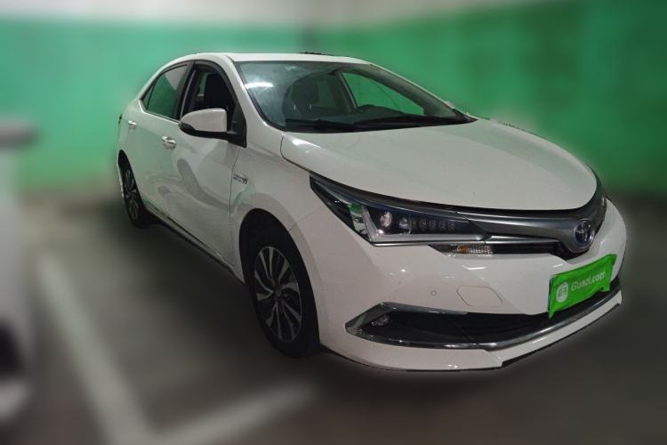 Used Toyota Corolla 2018 Dual-Engine 1.8L E-CVT Smart Edition Front Right 45 Deg