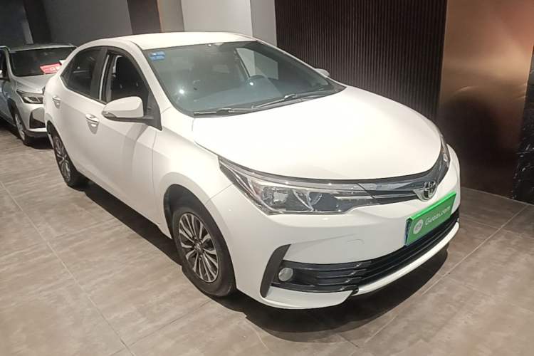 Used Toyota Corolla 2018 1.2T S-CVT GL Smart Enjoyment Version Front Right 45 Deg