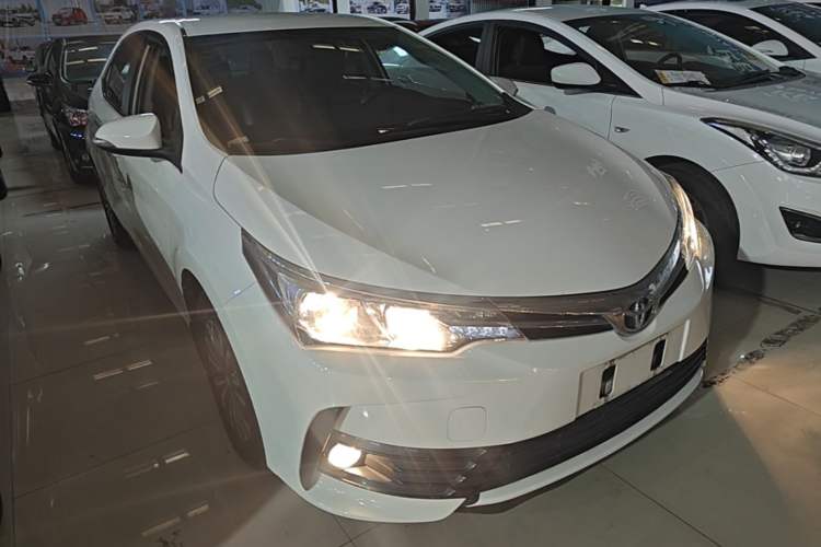 Used Toyota Corolla 2018 1.2T S-CVT GL Smart Enjoyment Version Front Right 45 Deg