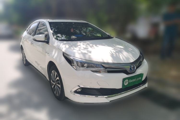 Used Toyota Corolla 2018 Dual-Engine 1.8L E-CVT Smart Edition Front Right 45 Deg