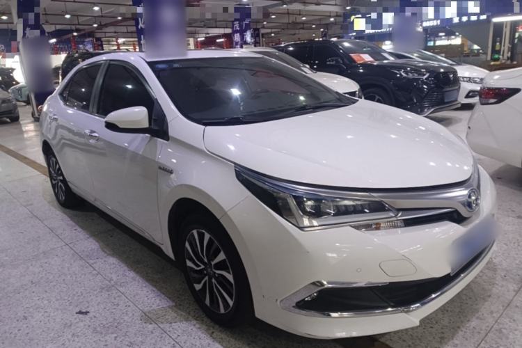 Used Toyota Corolla 2018 Dual-Engine 1.8L E-CVT Smart Edition Front Right 45 Deg