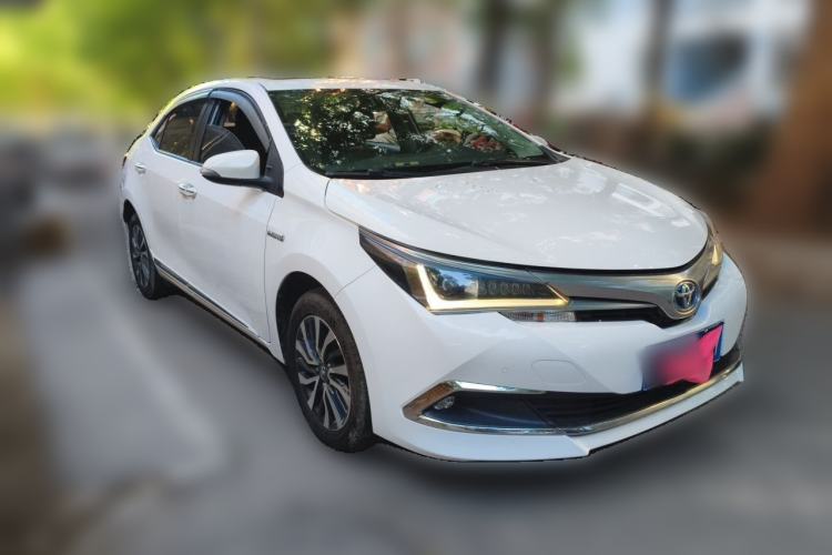 Used Toyota Corolla 2018 Dual-Engine 1.8L E-CVT Smart Edition Front Right 45 Deg