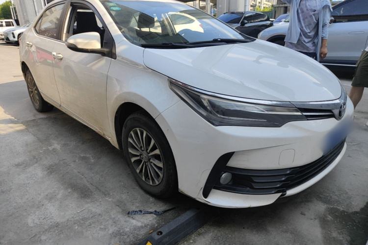 Used Toyota Corolla 2018 1.2T S-CVT GL-i Zhihui Edition Front Right 45 Deg