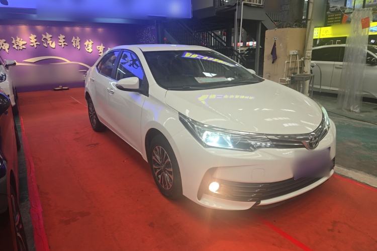 Used Toyota Corolla 2018 1.2T S-CVT GL Smart Enjoyment Version Front Right 45 Deg