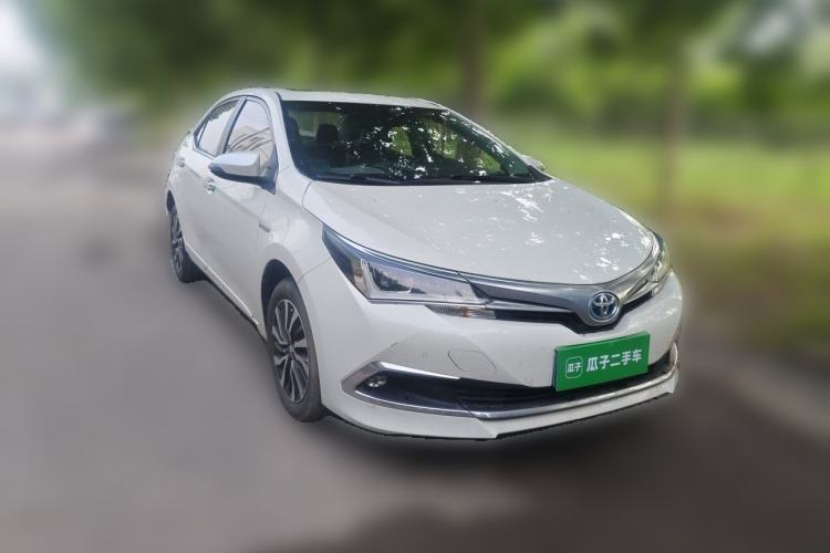 Used Toyota Corolla 2018 Dual-Engine 1.8L E-CVT Smart Edition Front Right 45 Deg