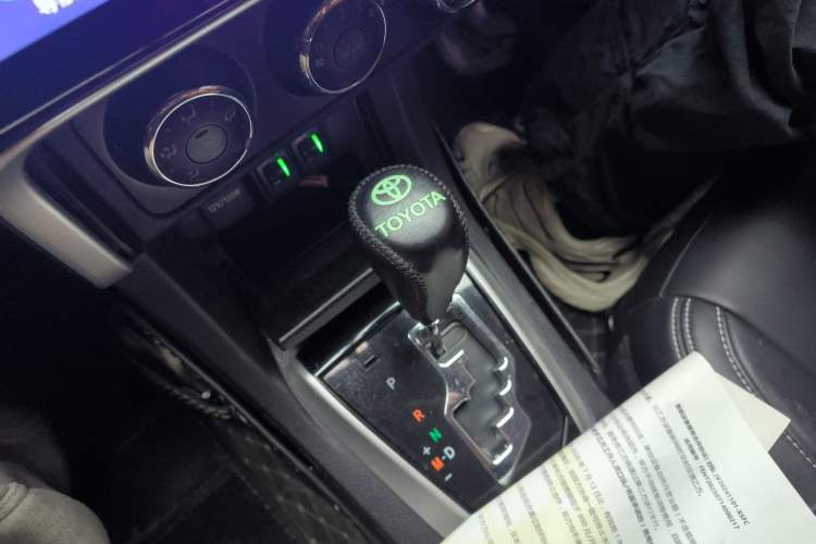 Used Toyota Corolla 2018 1.2T S-CVT GL Smart Enjoyment Version Gear Lever