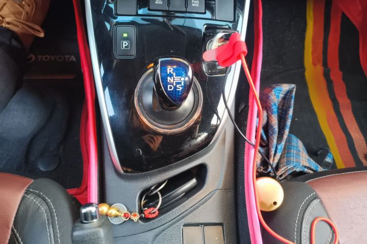 Used Toyota Corolla 2018 Dual-Engine 1.8L E-CVT Smart Edition Gear Lever
