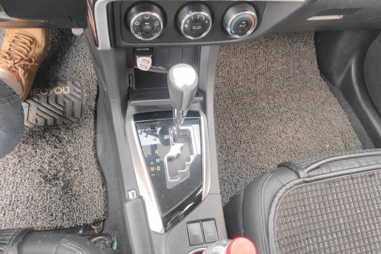 Used Toyota Corolla 2018 1.2T S-CVT GL Smart Enjoyment Version Gear Lever