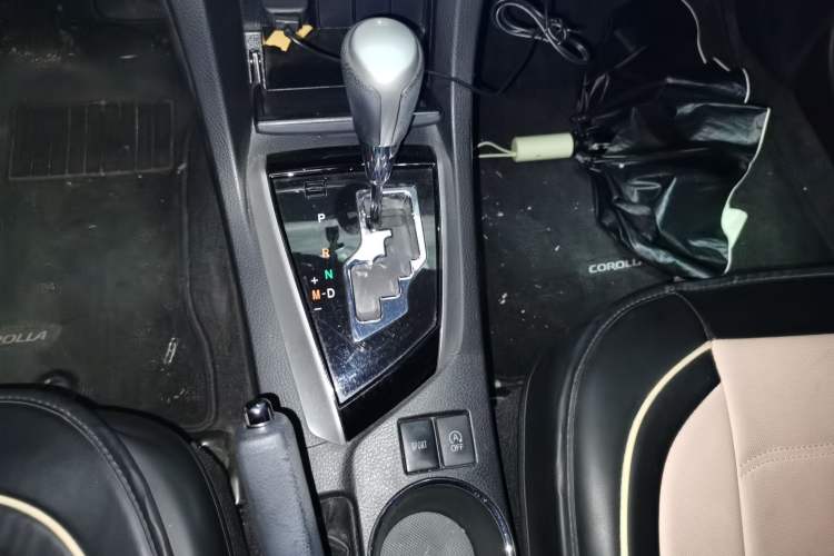 Used Toyota Corolla 2018 1.2T S-CVT GL Smart Enjoyment Version Gear Lever