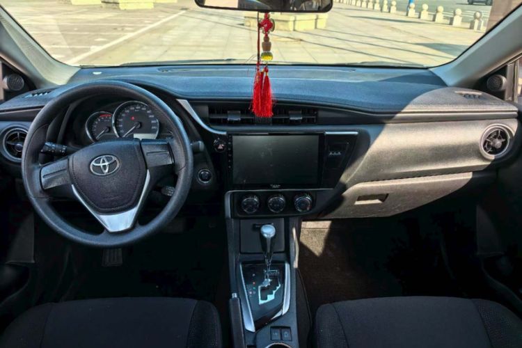 Used Toyota Corolla 2018 1.2T S-CVT GL Smart Enjoyment Version Gear Lever
