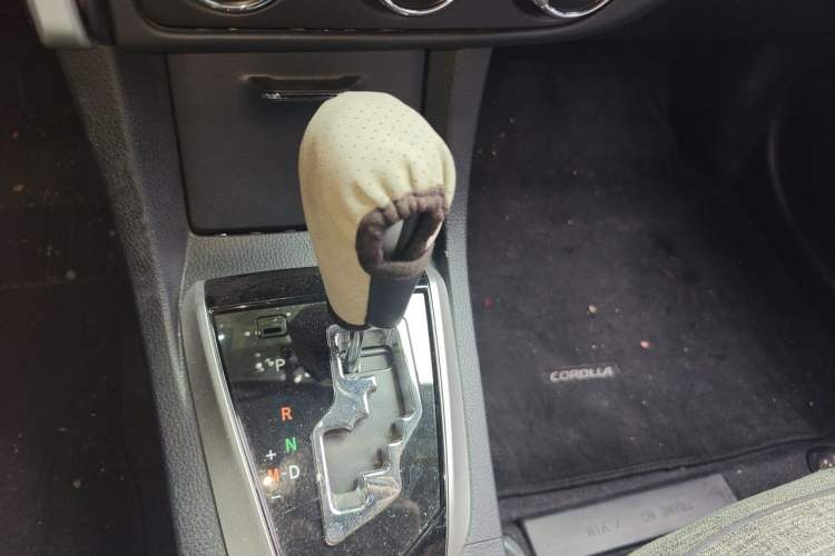 Used Toyota Corolla 2018 1.2T S-CVT GL Smart Enjoyment Version Gear Lever