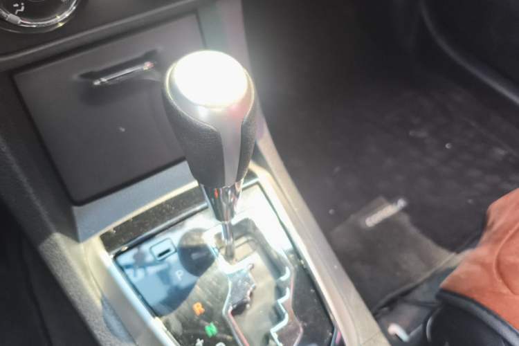 Used Toyota Corolla 2018 1.2T S-CVT GL-i Zhihui Edition Gear Lever