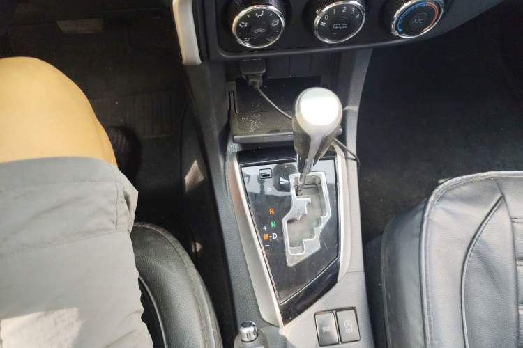 Used Toyota Corolla 2018 1.2T S-CVT GL Smart Enjoyment Version Gear Lever