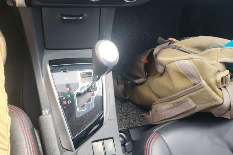 Used Toyota Corolla 2018 1.2T S-CVT GL Smart Enjoyment Version Gear Lever