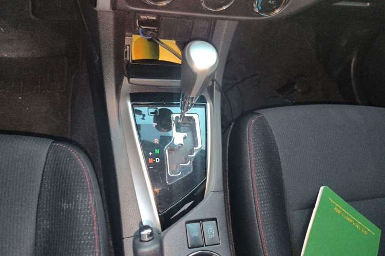 Used Toyota Corolla 2018 1.2T S-CVT GL Smart Enjoyment Version Gear Lever