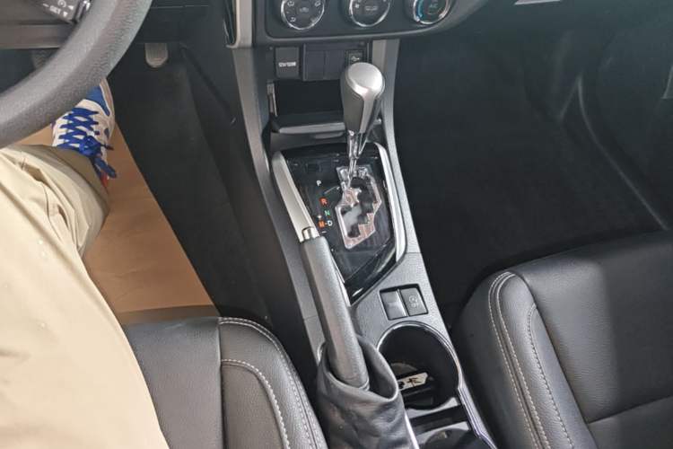 Used Toyota Corolla 2018 1.2T S-CVT GL-i Zhihui Edition Gear Lever
