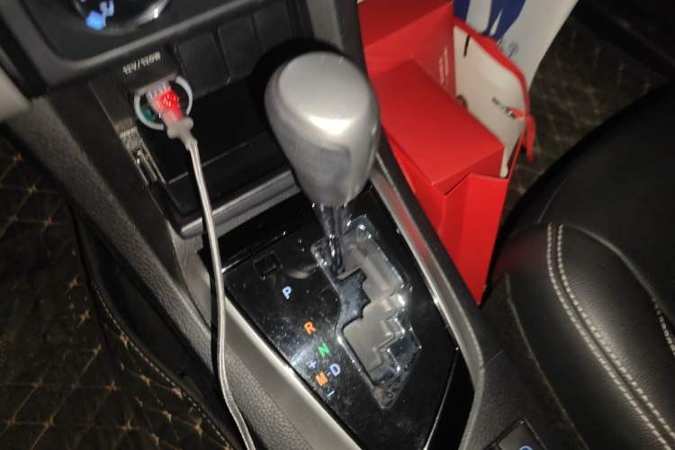 Used Toyota Corolla 2018 1.2T S-CVT GL Smart Enjoyment Version Gear Lever