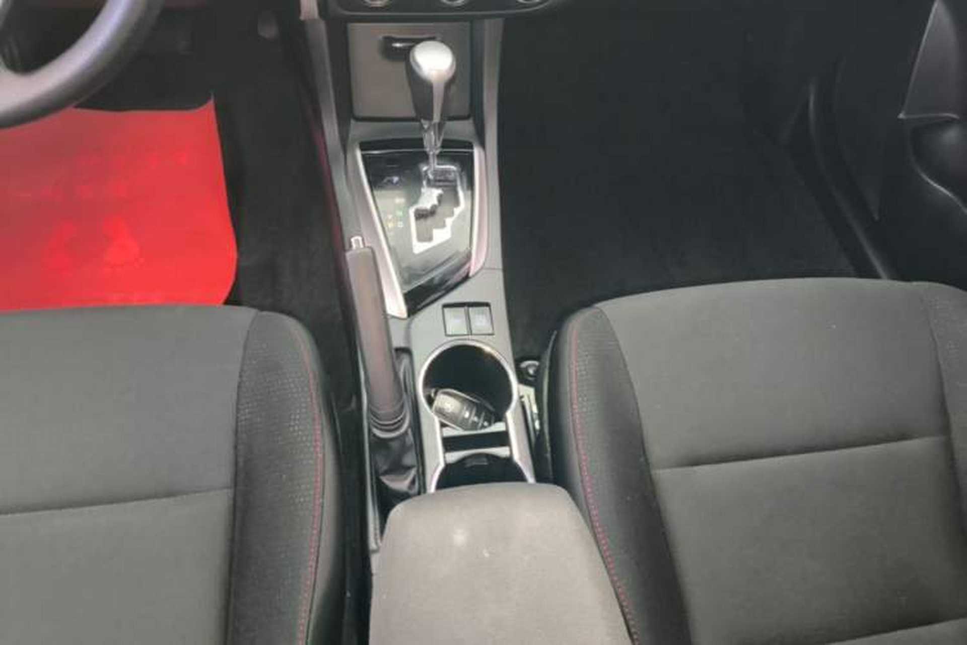 Used Toyota Corolla 2018 1.2T S-CVT GL Smart Enjoyment Version Gear Lever