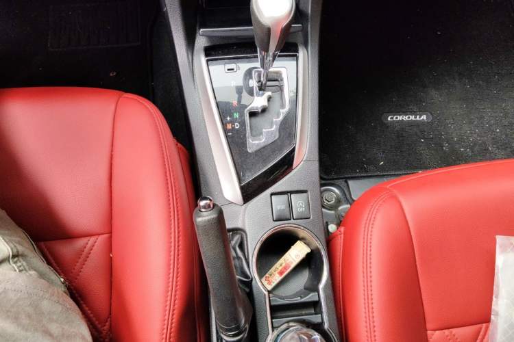 Used Toyota Corolla 2018 1.2T S-CVT GL Smart Enjoyment Version Gear Lever