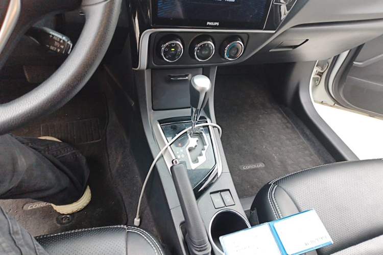 Used Toyota Corolla 2018 1.2T S-CVT GL Smart Enjoyment Version Gear Lever