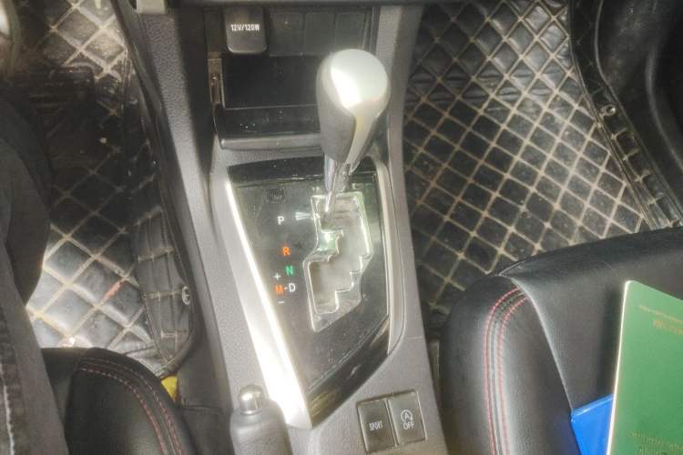 Used Toyota Corolla 2018 1.2T S-CVT GL Smart Enjoyment Version Gear Lever