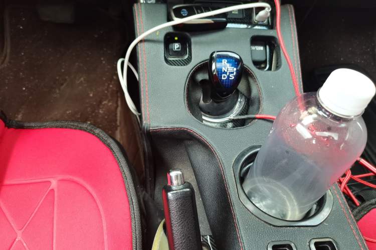 Used Toyota Corolla 2018 Dual-Engine 1.8L E-CVT Smart Edition Gear Lever