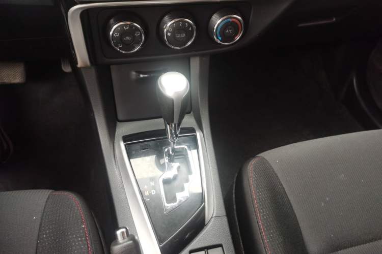 Used Toyota Corolla 2018 1.2T S-CVT GL Smart Enjoyment Version Gear Lever