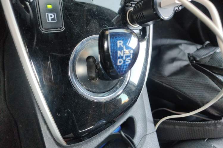 Used Toyota Corolla 2018 Dual-Engine 1.8L E-CVT Smart Edition Gear Lever