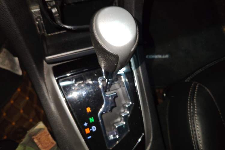 Used Toyota Corolla 2018 1.2T S-CVT GL-i Zhihui Edition Gear Lever