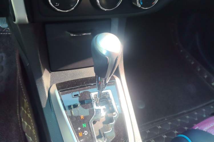 Used Toyota Corolla 2018 1.2T S-CVT GL Smart Enjoyment Version Gear Lever