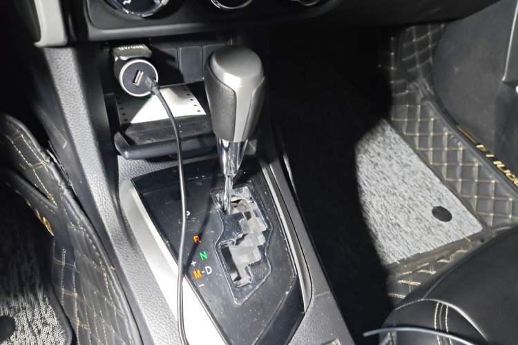 Used Toyota Corolla 2018 1.2T S-CVT GL Smart Enjoyment Version Gear Lever