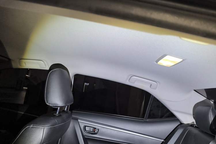 Used Toyota Corolla 2018 1.2T S-CVT GL Smart Enjoyment Version Headliner