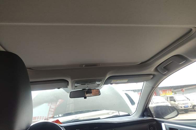 Used Toyota Corolla 2018 Dual-Engine 1.8L E-CVT Smart Edition Headliner