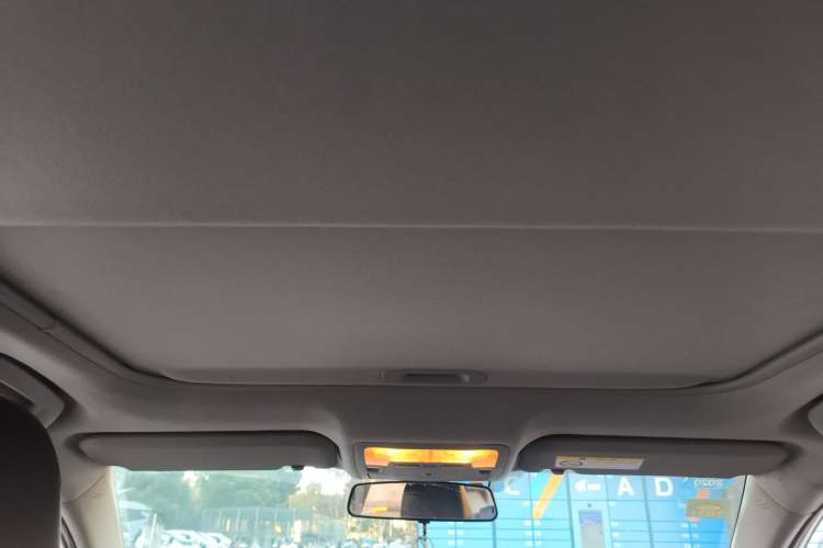 Used Toyota Corolla 2018 Dual-Engine 1.8L E-CVT Smart Edition Headliner