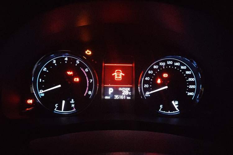 Used Toyota Corolla 2018 1.2T S-CVT GL-i Zhihui Edition Instrument Cluster
