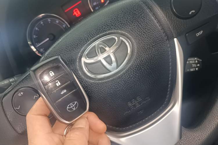 Used Toyota Corolla 2018 1.2T S-CVT GL-i Zhihui Edition Interior 1