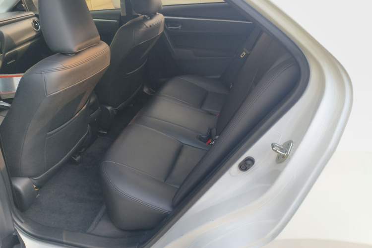 Used Toyota Corolla 2018 1.2T S-CVT GL Smart Enjoyment Version Interior 4