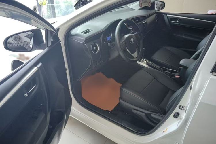 Used Toyota Corolla 2018 1.2T S-CVT GL Smart Enjoyment Version Interior 5