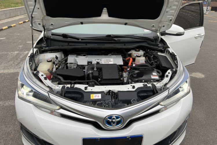 Used Toyota Corolla 2018 Dual-Engine 1.8L E-CVT Smart Edition Interior 6