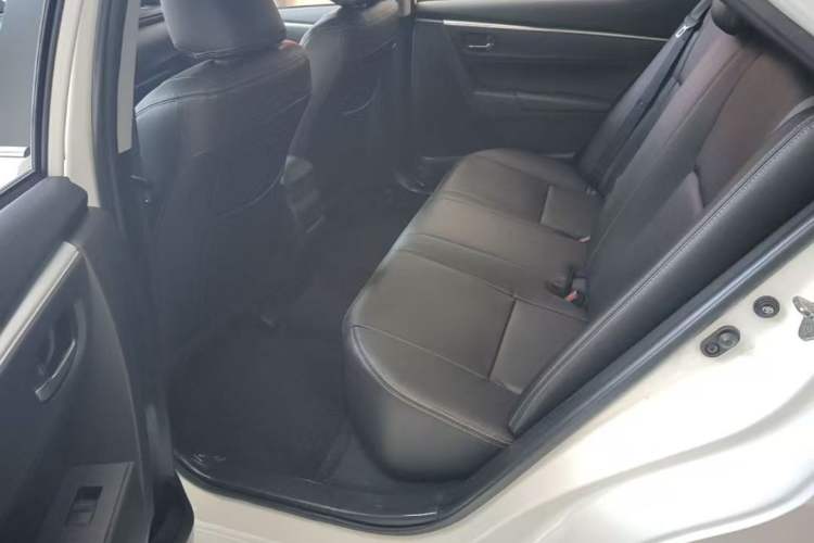Used Toyota Corolla 2018 1.2T S-CVT GL Smart Enjoyment Version Interior 6